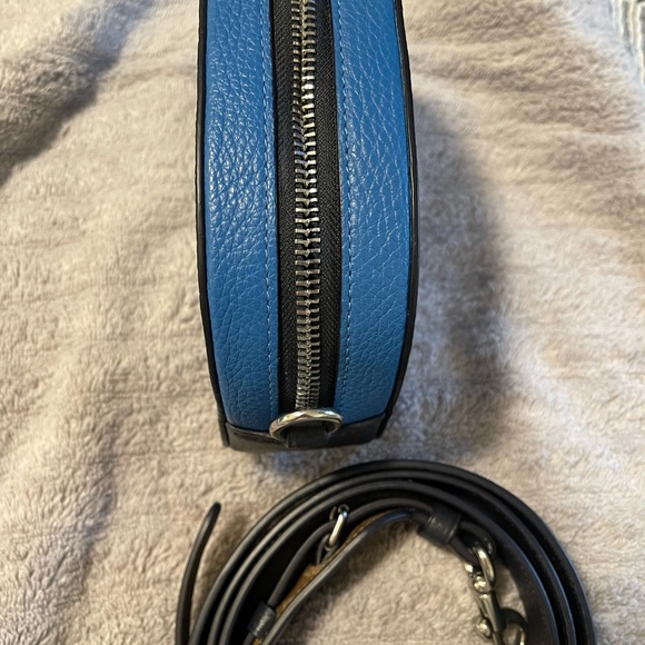 Coach Peanuts Crossbody - Picture 3 of 4